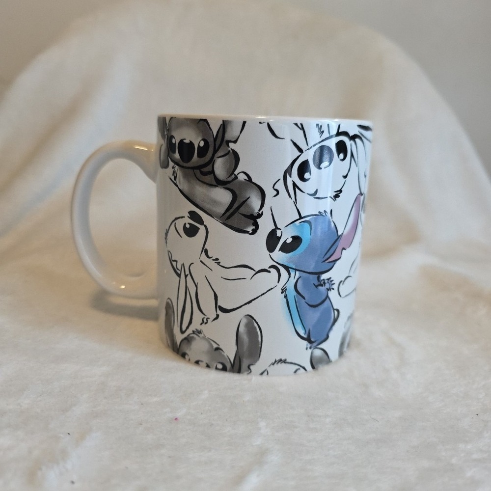 Disney Lilo &‎ Stitch Sketch Mug by Zrike Brands – Ceramic Coffee Cup - 20 Oz
